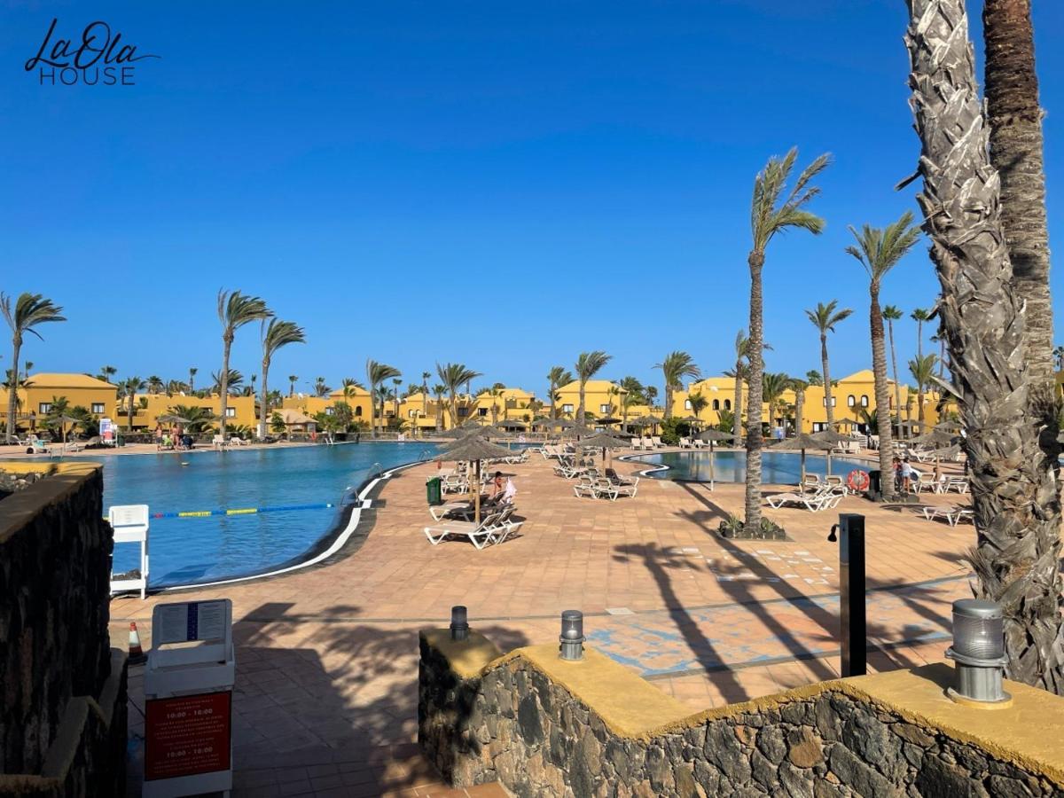 La Ola House Precioso Apartamento Con Piscina Corralejo Bagian luar foto