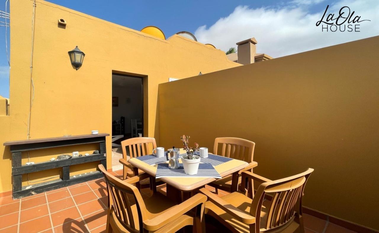 La Ola House Precioso Apartamento Con Piscina Corralejo Bagian luar foto