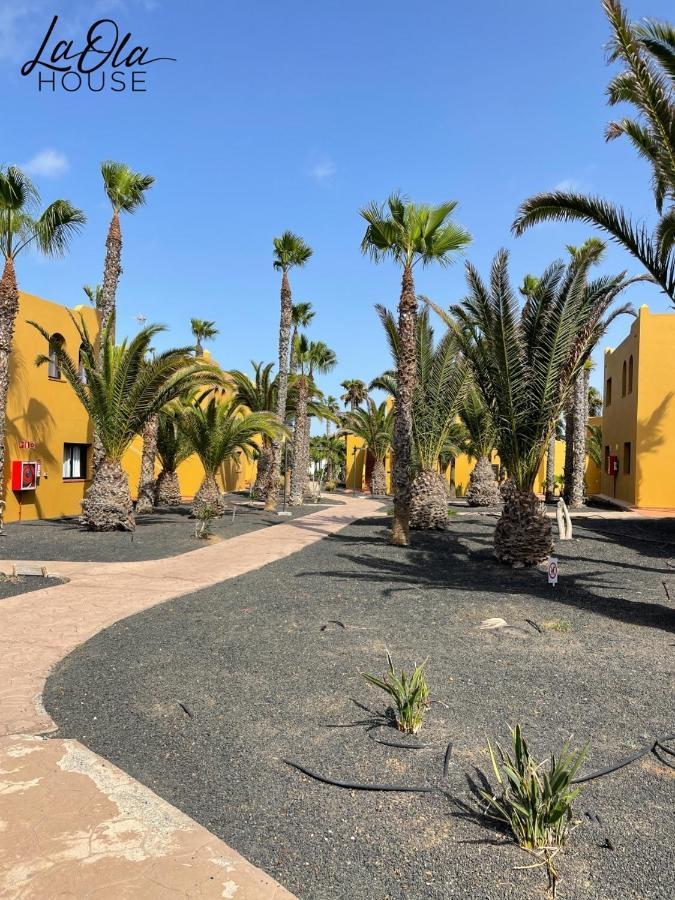 La Ola House Precioso Apartamento Con Piscina Corralejo Bagian luar foto